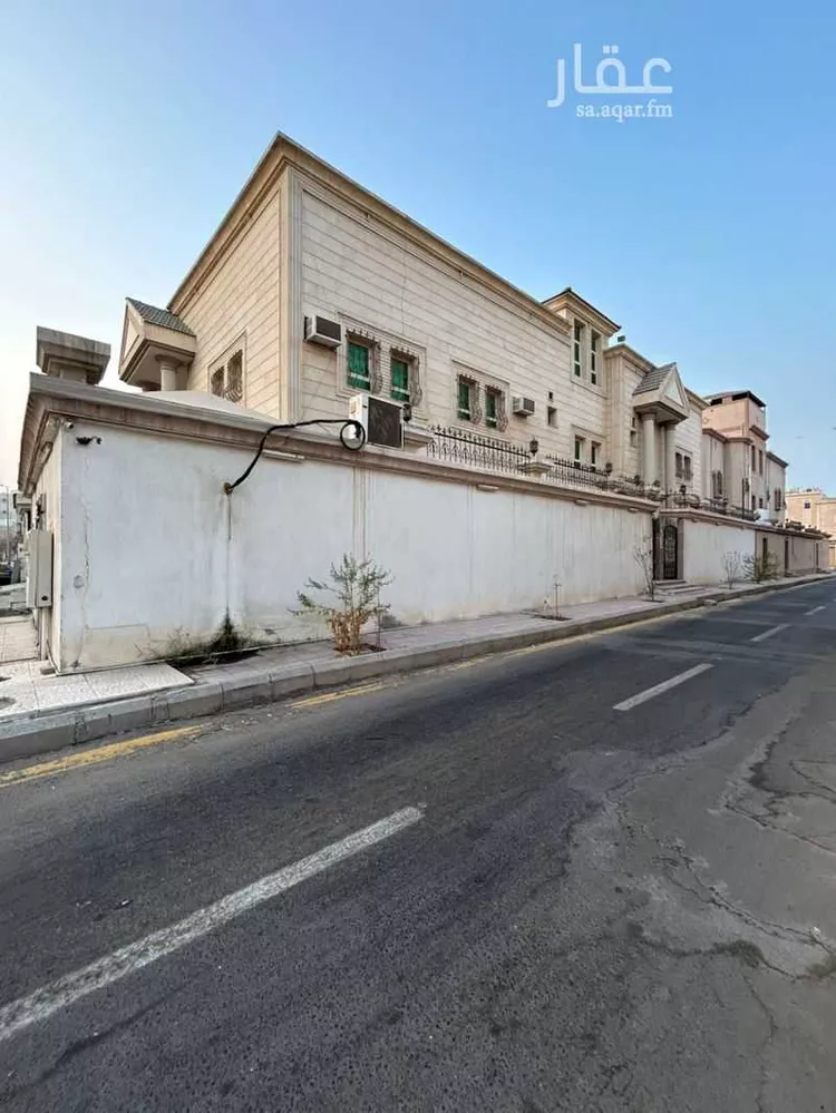فيلا للبيع في شارع عتبة بن عمرو الانصاري, حي أحد, مدينة الدمام, المنطقة الشرقية صورة 2