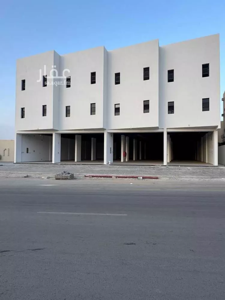Building for Rent in Al Muzahimiyah Al Muruj