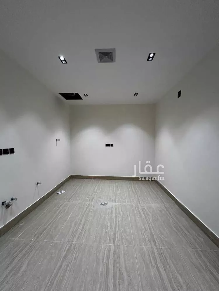 Floor for Sale in Riyadh Tuwaiq صورة 5
