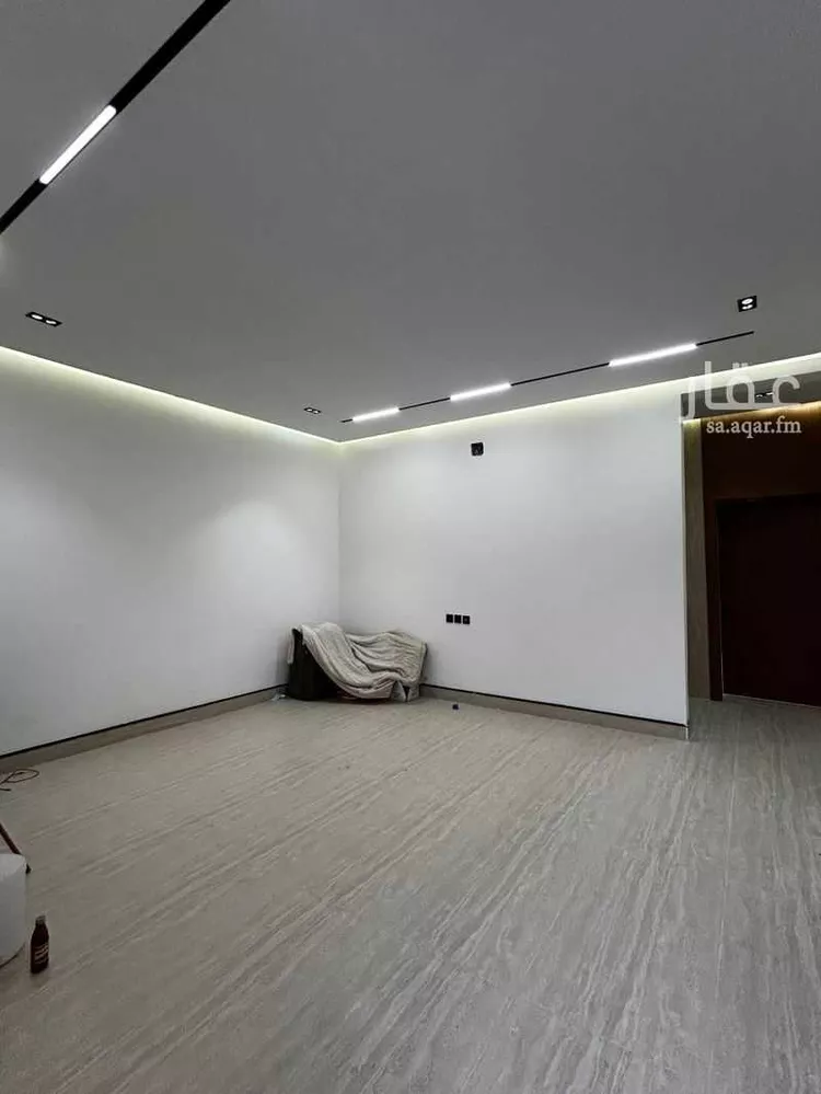 Floor for Sale in Riyadh Tuwaiq صورة 2