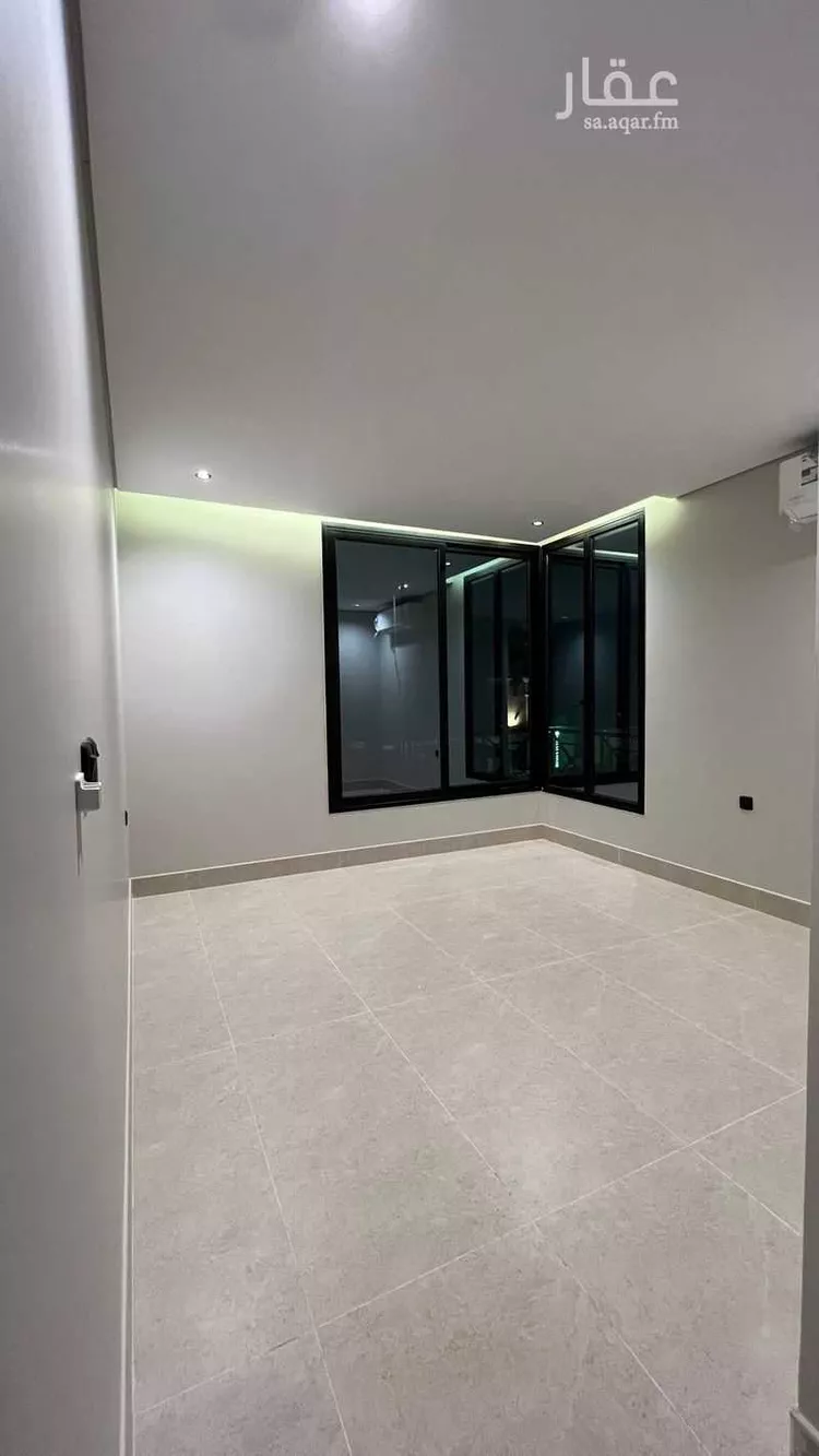 شقة للبيع في شارع الملك فهد بن عبدالعزيز سعود, حي الحمراء, مدينة الخبر, المنطقة الشرقية صورة 2