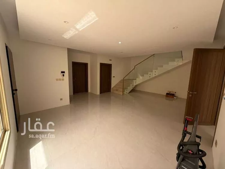 فيلا للبيع في شارع الكمال بن طلحة, حي الرمال, مدينة الرياض, منطقة الرياض 7