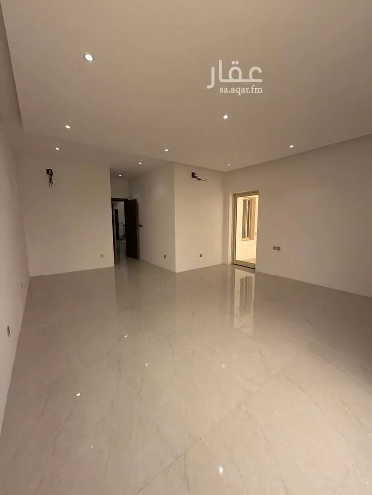 فيلا للبيع في شارع الكمال بن طلحة, حي الرمال, مدينة الرياض, منطقة الرياض 11
