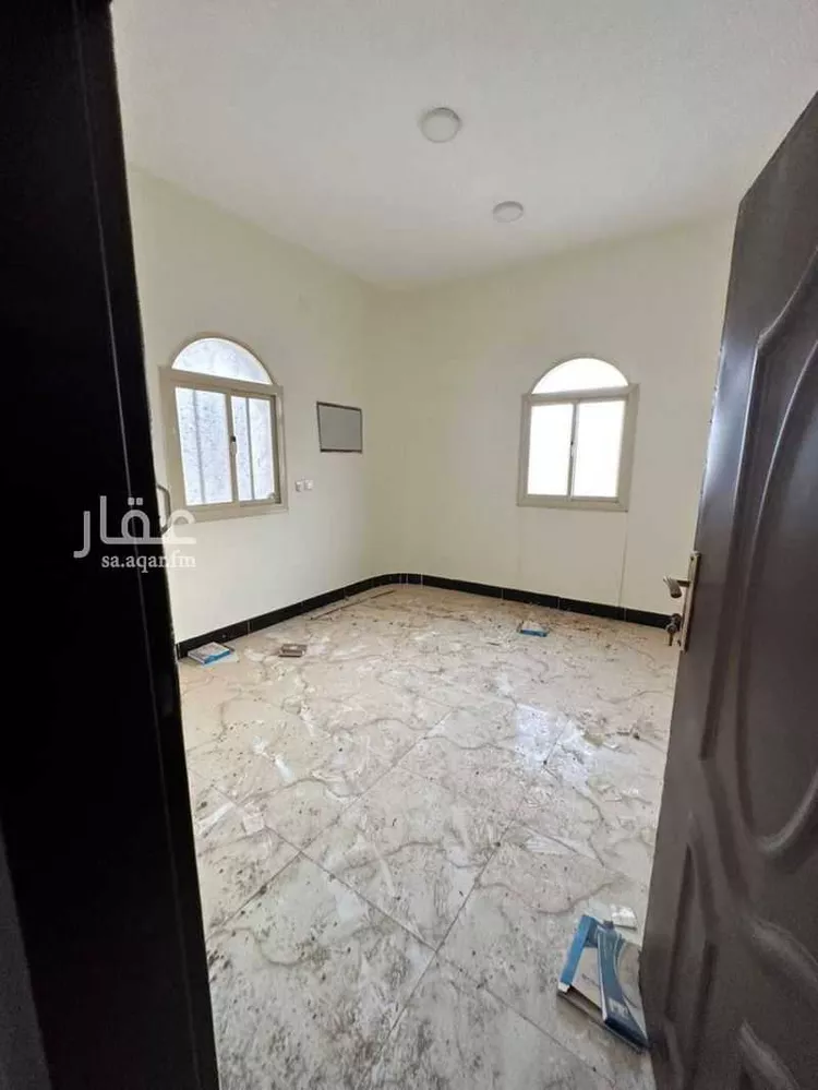 فيلا للبيع في شارع عمر ابن معاوية ، حي الحيلة الشرقي ، محايل عسير ، محايل صورة 2