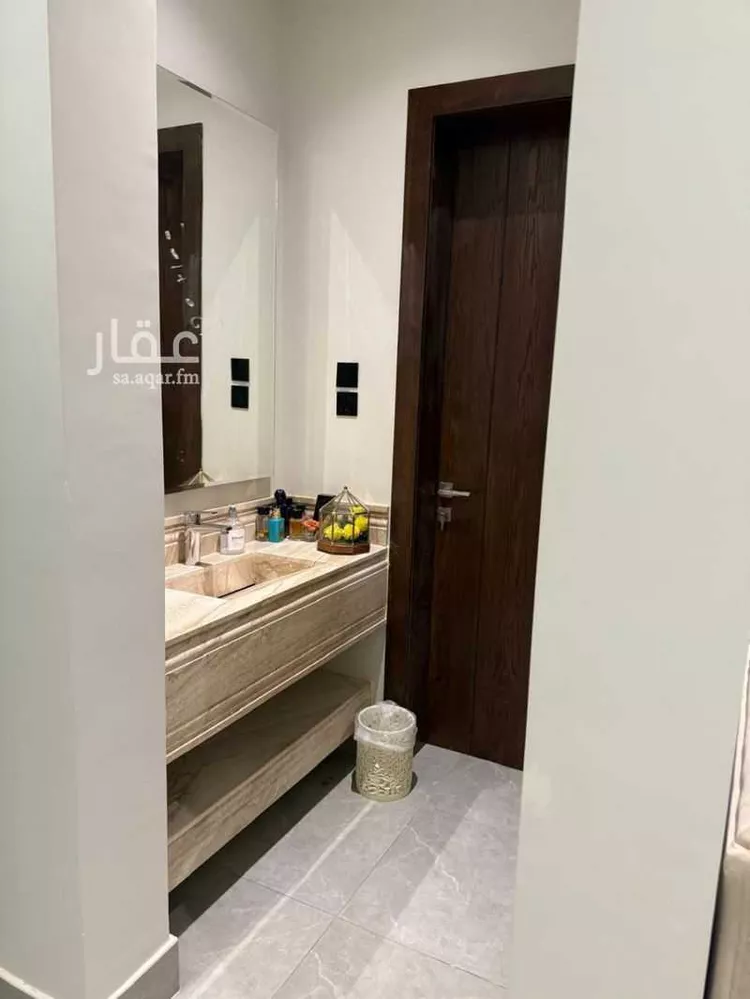 فيلا للبيع في شارع يوسف الأنفاسي, حي ظهرة البديعة, مدينة الرياض, منطقة الرياض 8