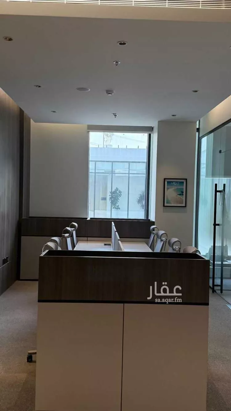 مكتب تجاري للإيجار في شارع الأمير تركي بن عبدالعزيز الأول, حي الملقا, مدينة الرياض, منطقة الرياض 7