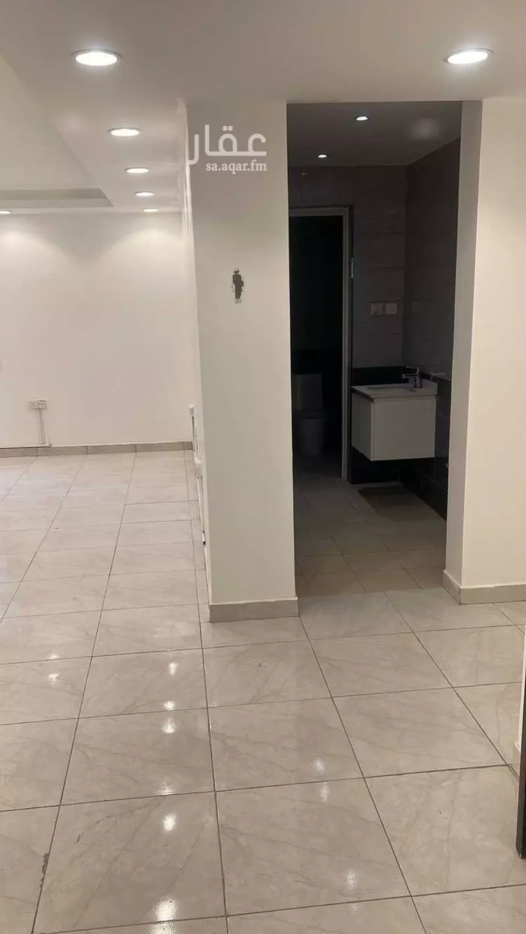 مكتب تجاري للإيجار في شارع طريق الامير محمد بن سعد بن عبد العزيز, حي الملقا, مدينة الرياض, منطقة الرياض صورة 3