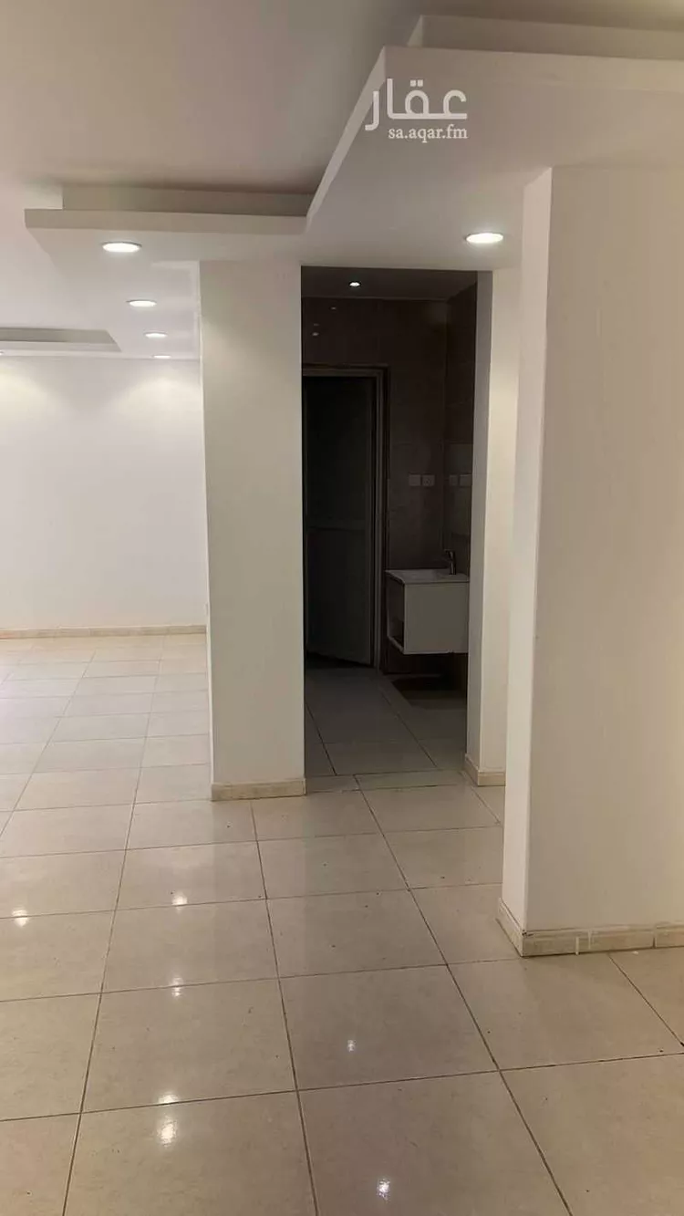 مكتب تجاري للإيجار في شارع طريق الامير محمد بن سعد بن عبد العزيز, حي الملقا, مدينة الرياض, منطقة الرياض صورة 3