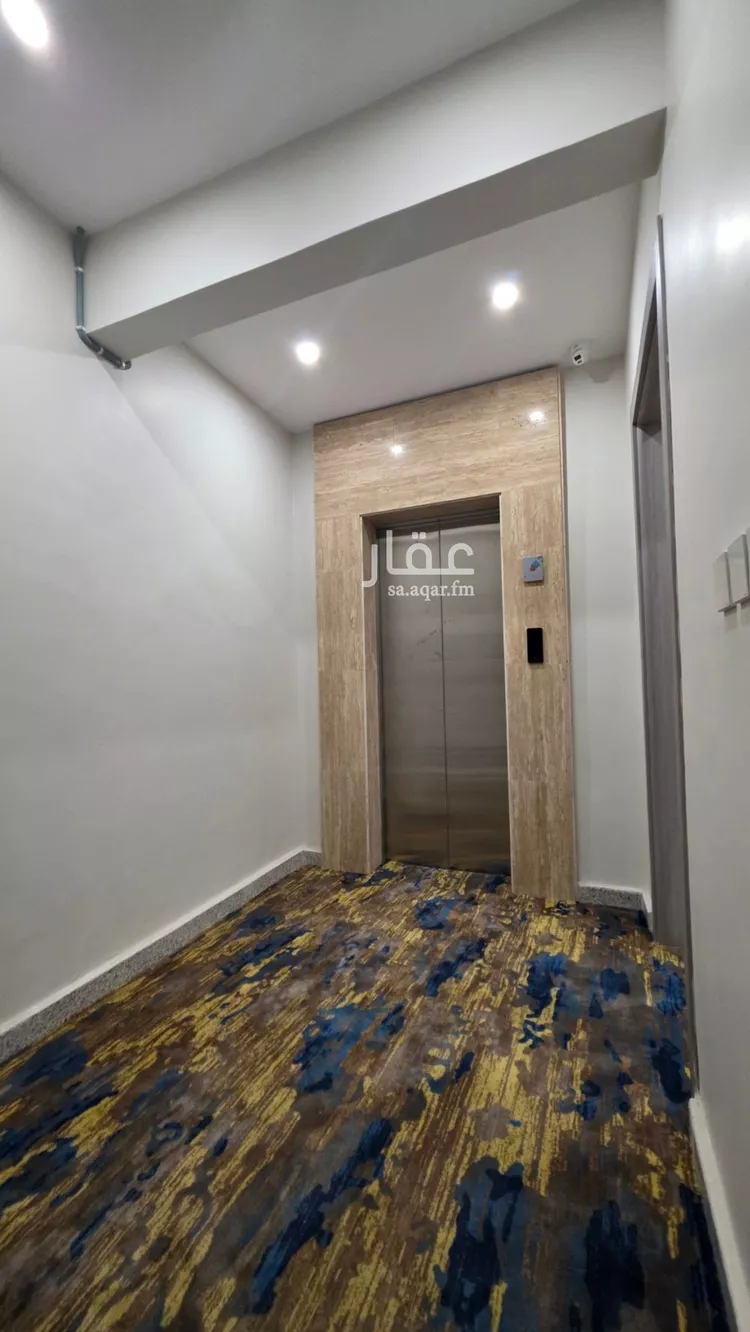 عمارة للإيجار في شارع حسان العامري, حي المعذر, مدينة الرياض, منطقة الرياض صورة 2