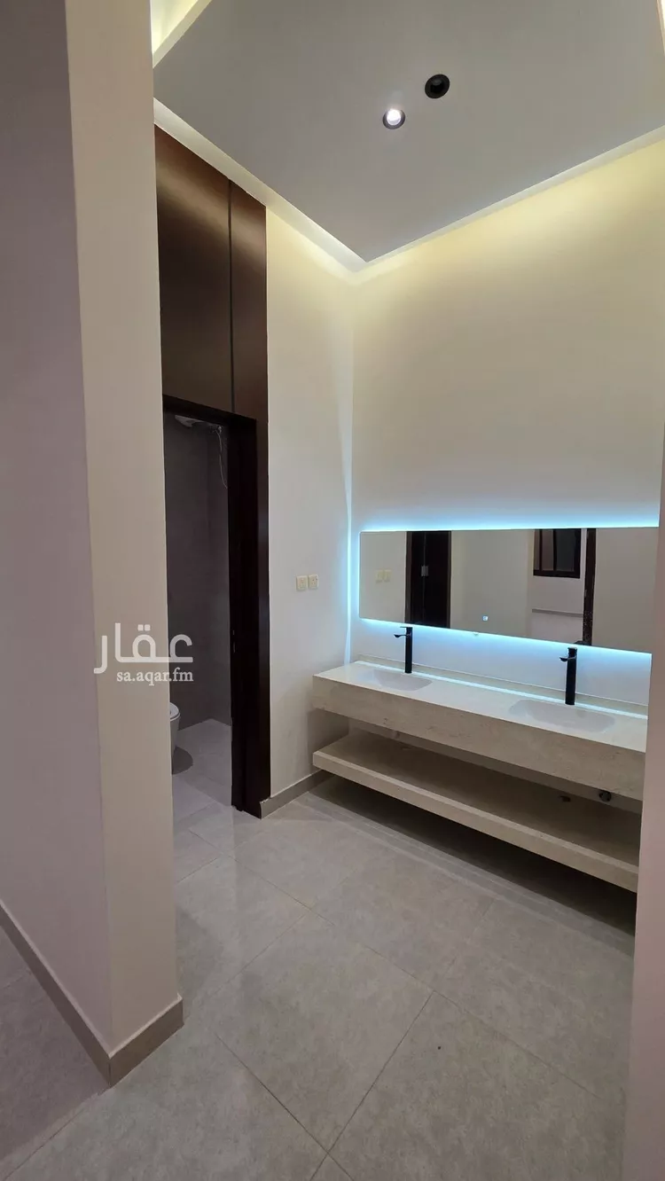 Floor for Rent in Riyadh Al Khaleej