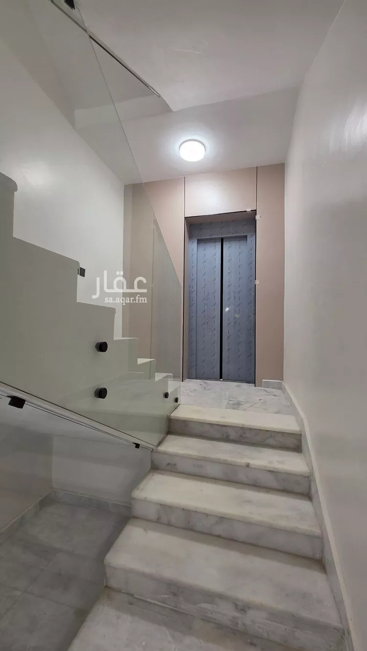 دور للبيع في شارع ابي جعفر بن ابي زيد, حي الخليج, مدينة الرياض, منطقة الرياض صورة 2