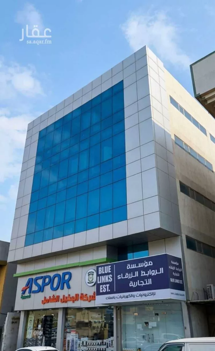 عمارة للبيع في شارع الثامن عشر, حي مخطط الإتصالات, مدينة الدمام, المنطقة الشرقية صورة 2