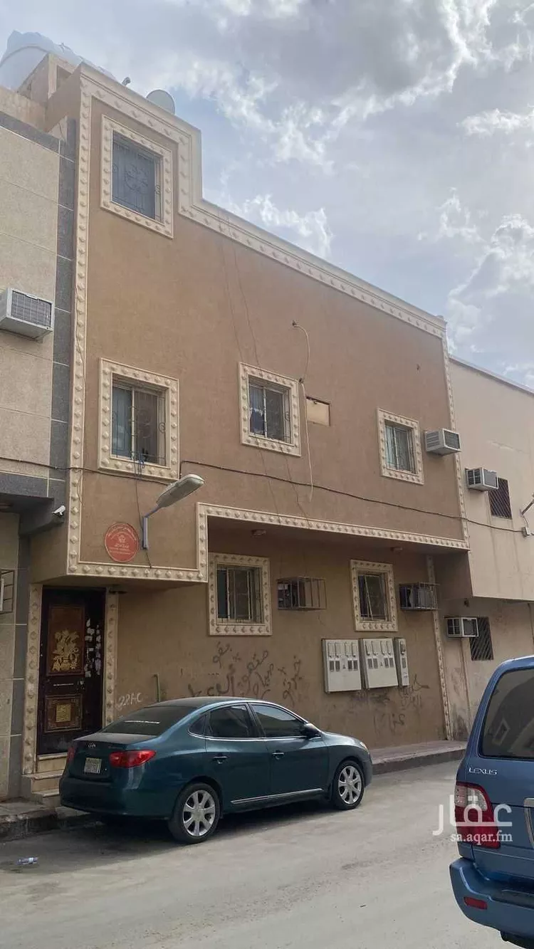 عمارة للبيع في حي ، شارع حياة بن قيس ، حي الجرادية ، الرياض ، منطقة الرياض صورة 2