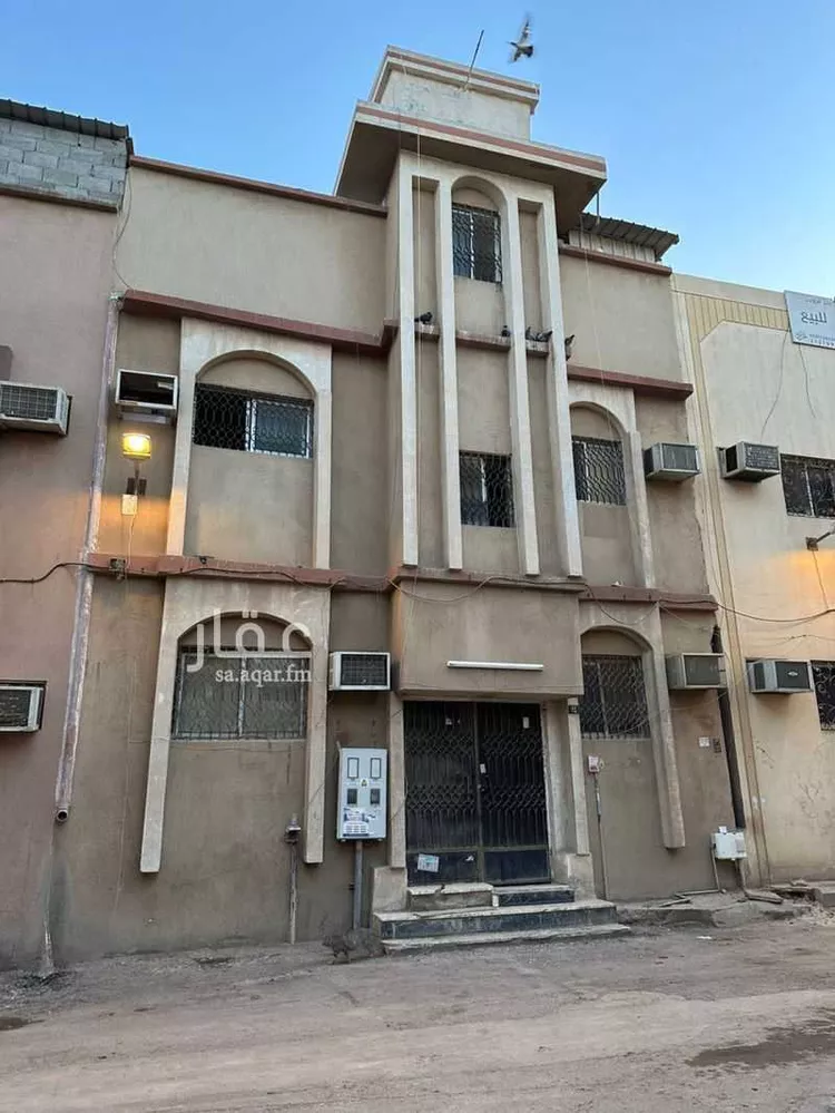 عمارة للبيع في شارع وادي هرجاب, حي سلطانة, مدينة الرياض, منطقة الرياض