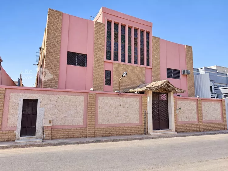 فيلا للبيع في شارع النفيس البغدادي, حي سلطانة, مدينة الرياض, منطقة الرياض