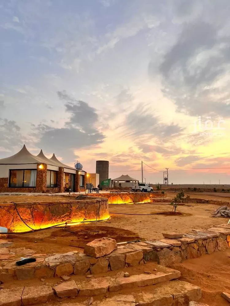 مزرعة للبيع في شارع عبادة ابن الصامت ، الجديدة ، القويعية