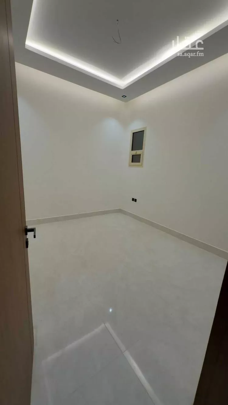 Floor for Sale in Riyadh Ghirnatah 11