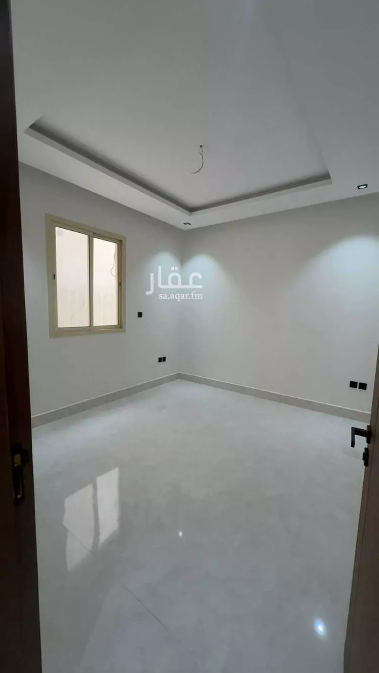 Floor for Sale in Riyadh Ghirnatah 13