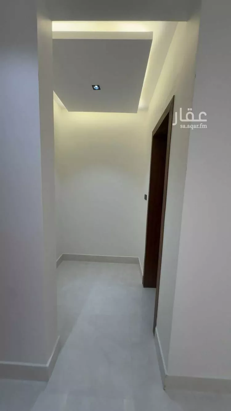 Floor for Sale in Riyadh Ghirnatah 11