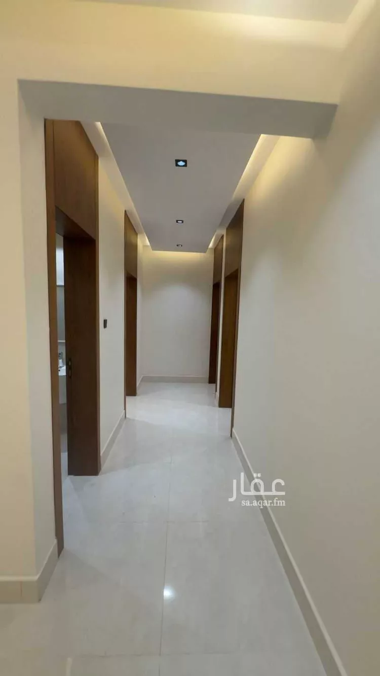 Floor for Sale in Riyadh Ghirnatah 8