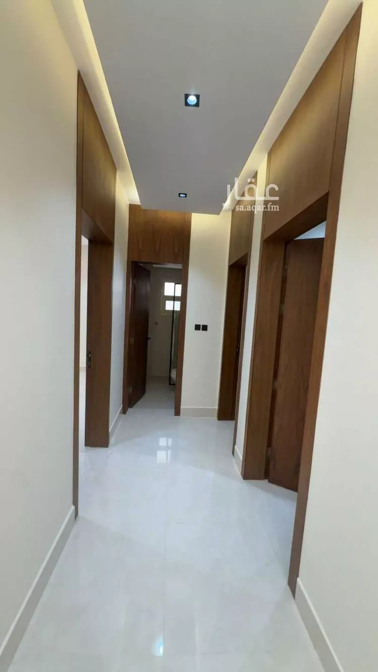 Floor for Sale in Riyadh Ghirnatah 7