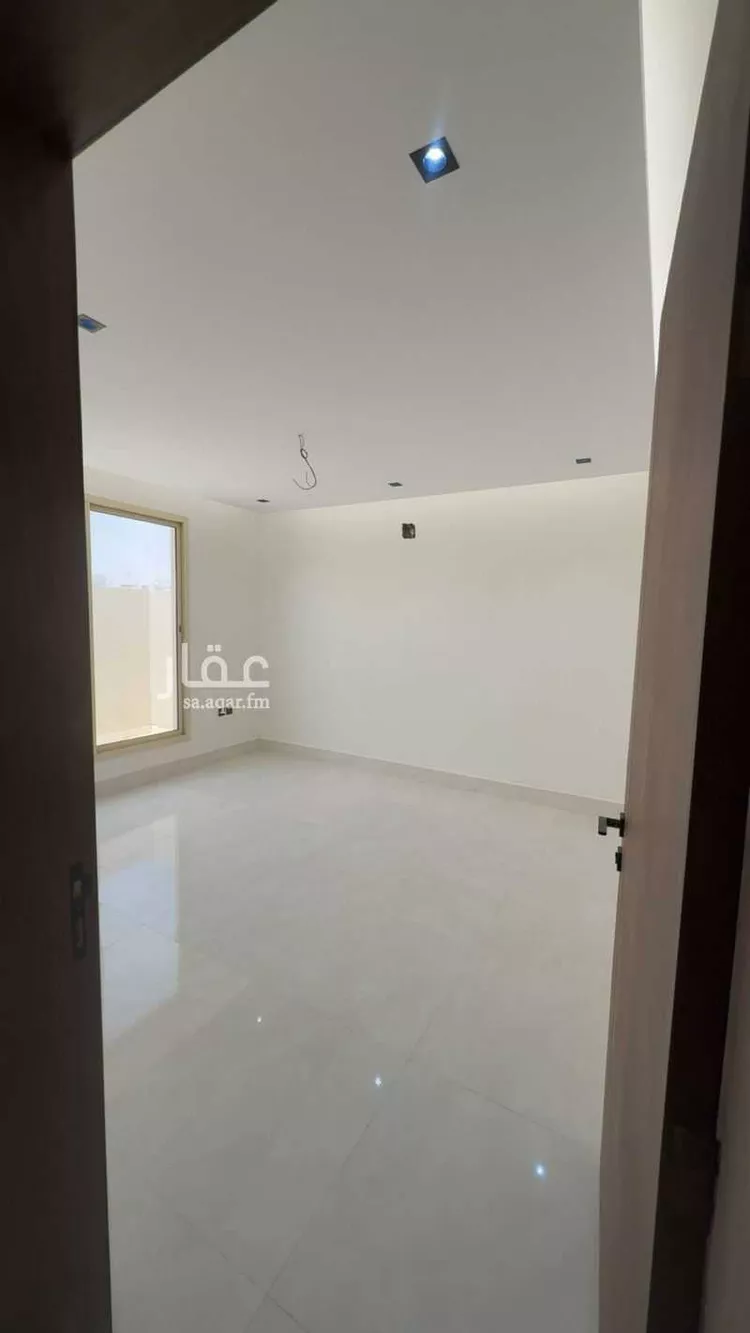 Floor for Sale in Riyadh Ghirnatah 11