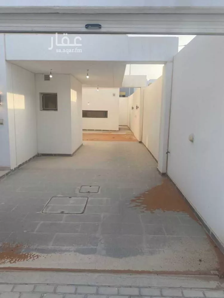 فيلا للإيجار في شارع إسماعيل الفلكي, حي مطار الملك خالد الدولي, مدينة الرياض, منطقة الرياض صورة 2