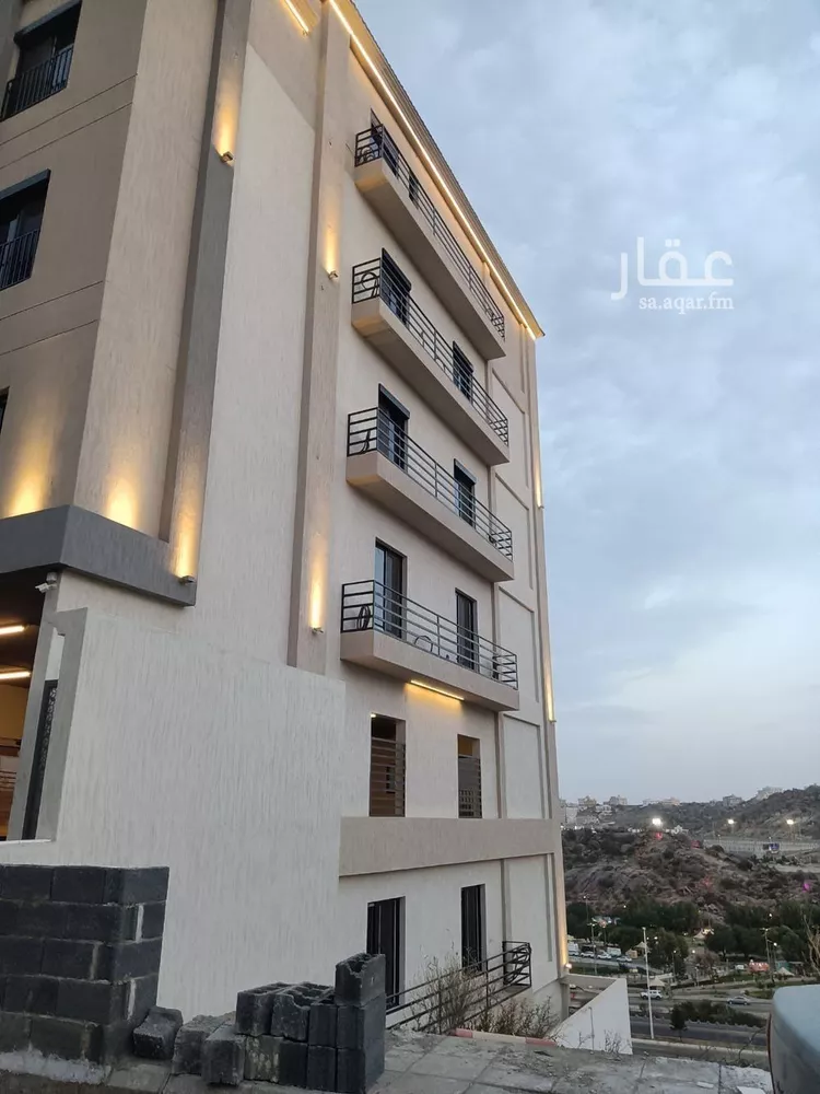 شقة للبيع في شارع النضال, حي النور, مدينة بلجرشي, منطقة الباحة صورة 2