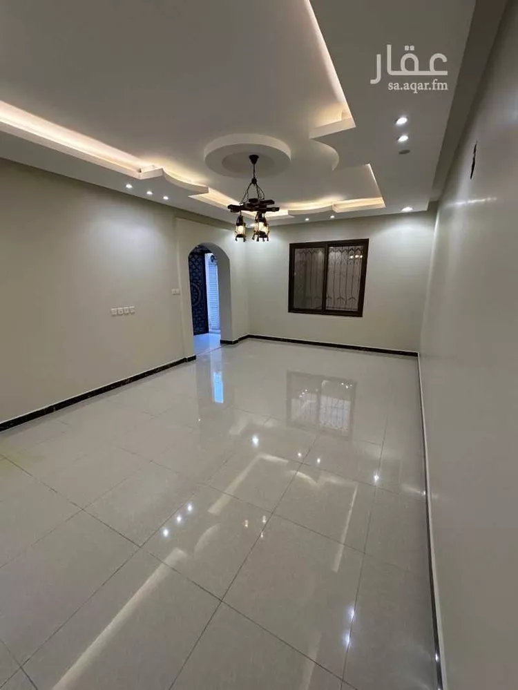فيلا للبيع في شارع حبيب بن حبانة, حي طيبة, مدينة الدمام, المنطقة الشرقية صورة 2