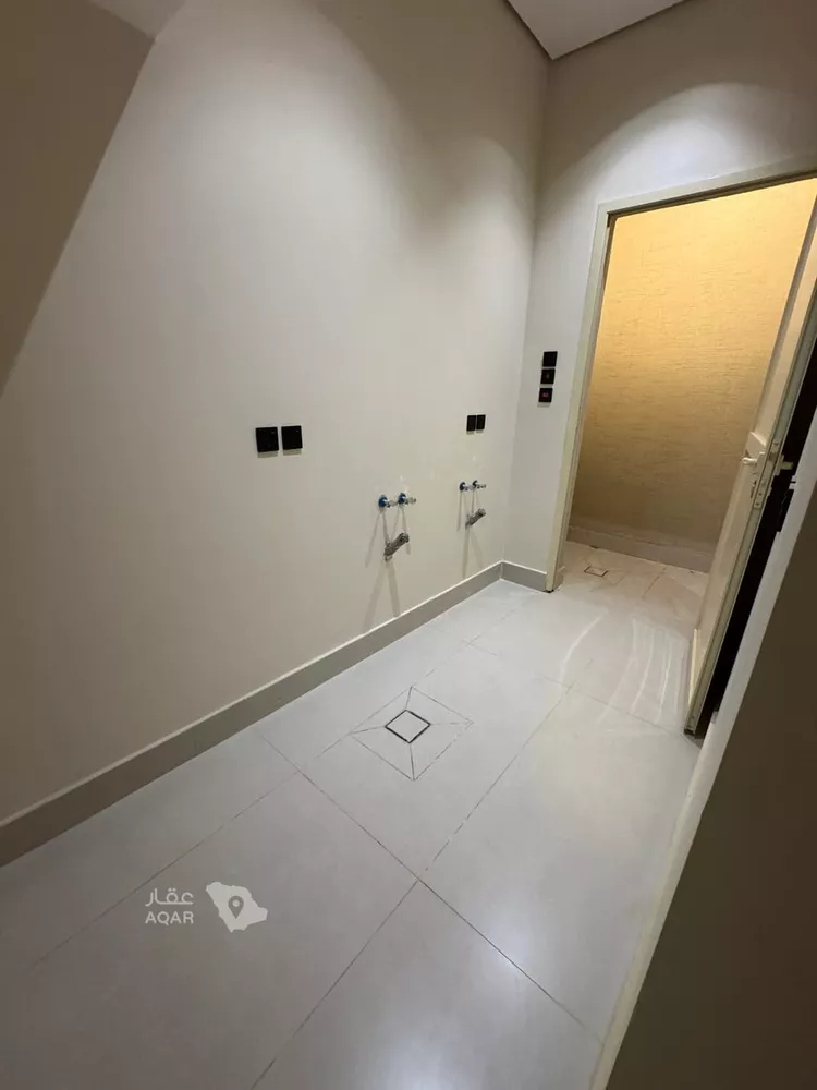دور للبيع في شارع طريق الثمامة, حي الرمال, مدينة الرياض, منطقة الرياض 13