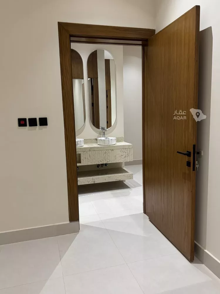 دور للبيع في شارع طريق الثمامة, حي الرمال, مدينة الرياض, منطقة الرياض 11
