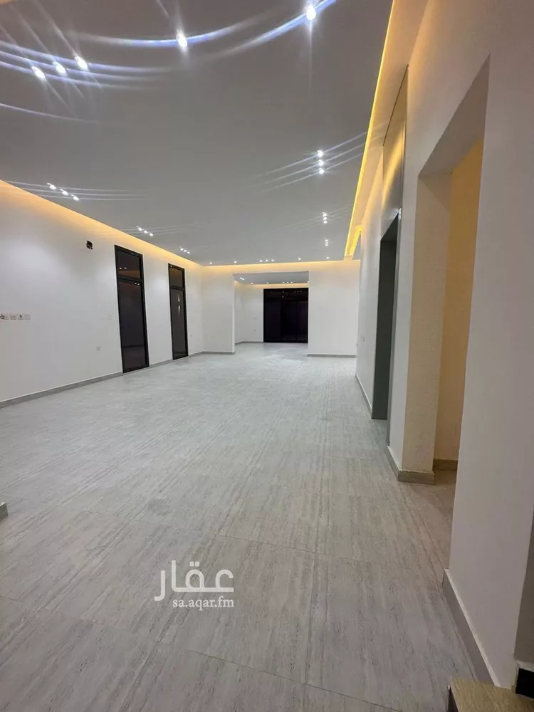 فيلا للبيع في شارع 1250, حي الرمال, مدينة الرياض, منطقة الرياض صورة 3