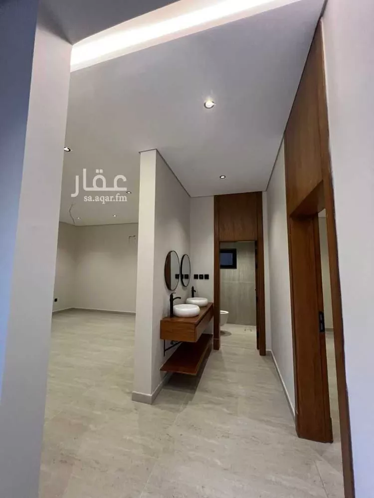 فيلا للبيع في شارع عبدالله الاموي ، حي الشراع ، الخبر ، الخبر