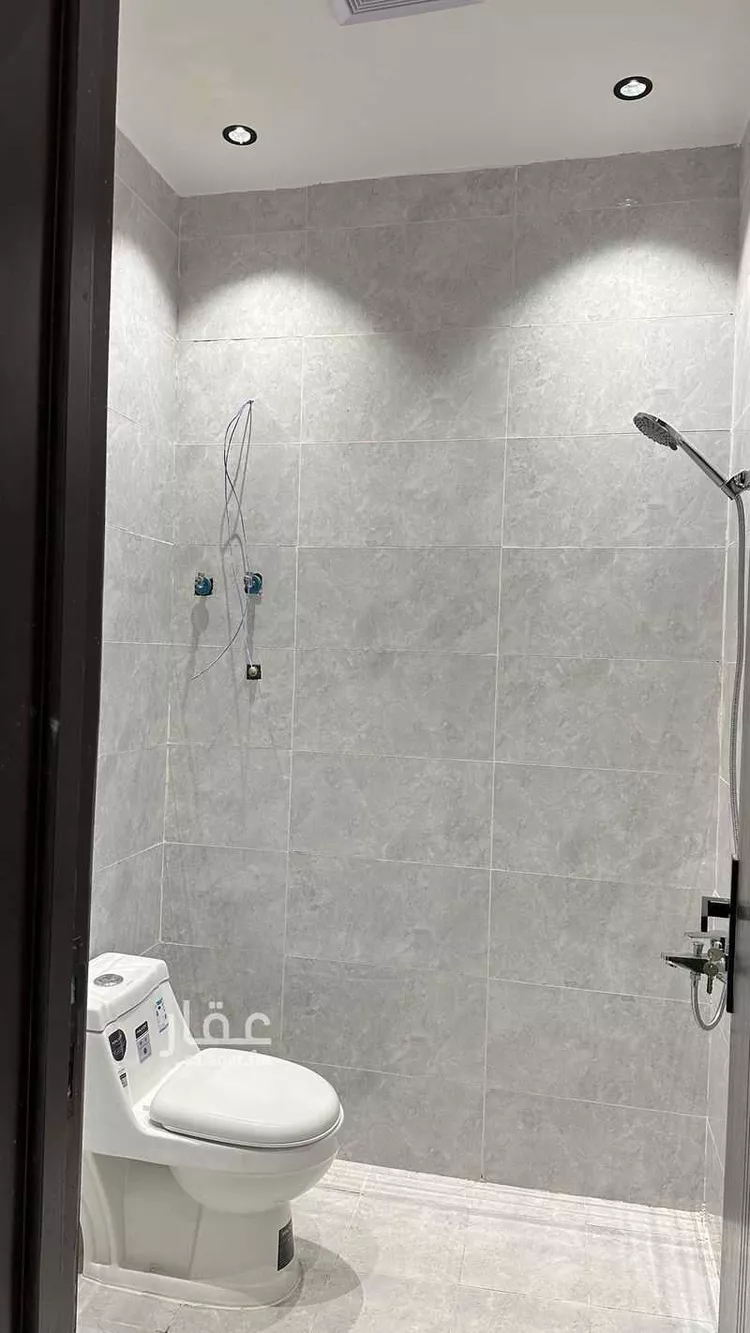 دور للبيع في شارع إبراهيم بن إدريس المالكي, حي الرمال, مدينة الرياض, منطقة الرياض صورة 5