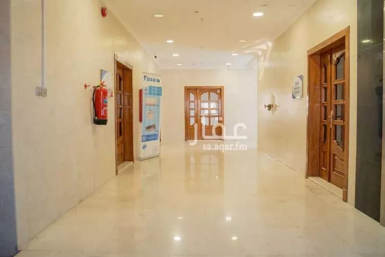 مكتب تجاري للإيجار في شارع طريق الملك فيصل, حي الطبيشي, مدينة الدمام, المنطقة الشرقية صورة 4