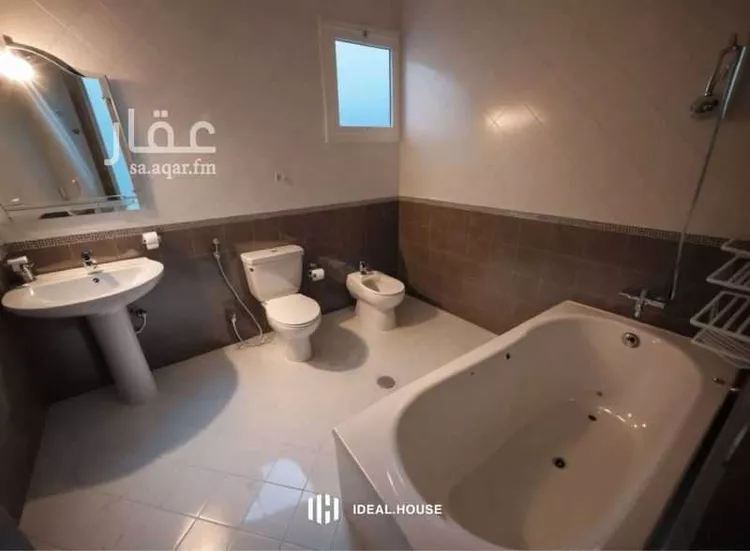 شقة للبيع في شارع مدائن صالح ، حي الحمراء ، الخبر ، الخبر صورة 5