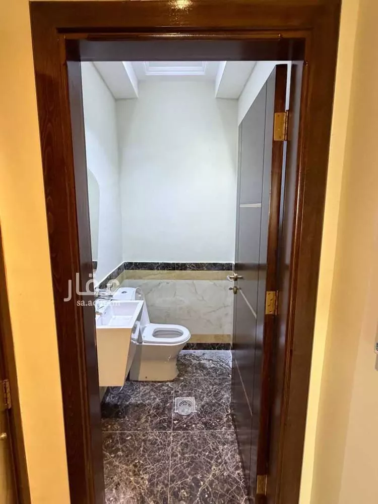 عمارة للإيجار في شارع عباس الحلواني, حي الروضة, مدينة جدة, منطقة مكة المكرمة صورة 3