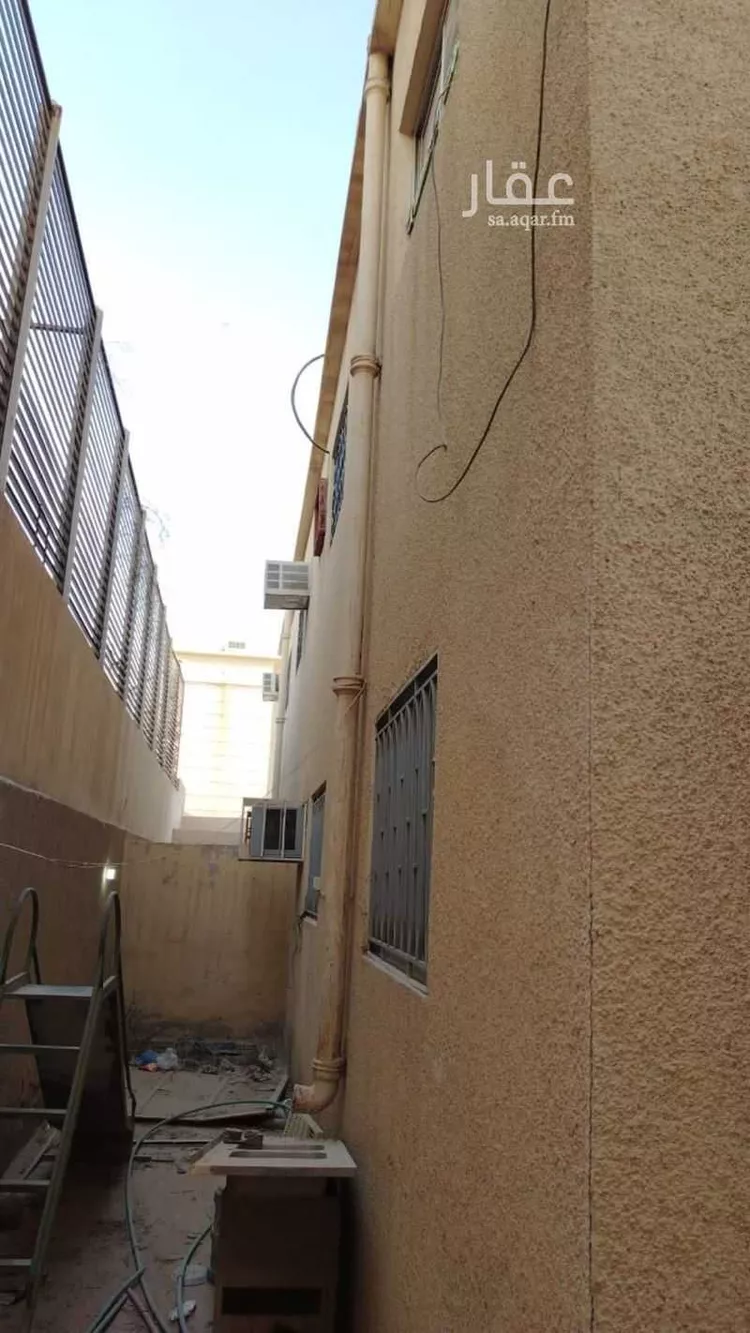 فيلا للبيع في شارع نجم الدين الأيوبي, حي الربوة, مدينة الرياض, منطقة الرياض صورة 4