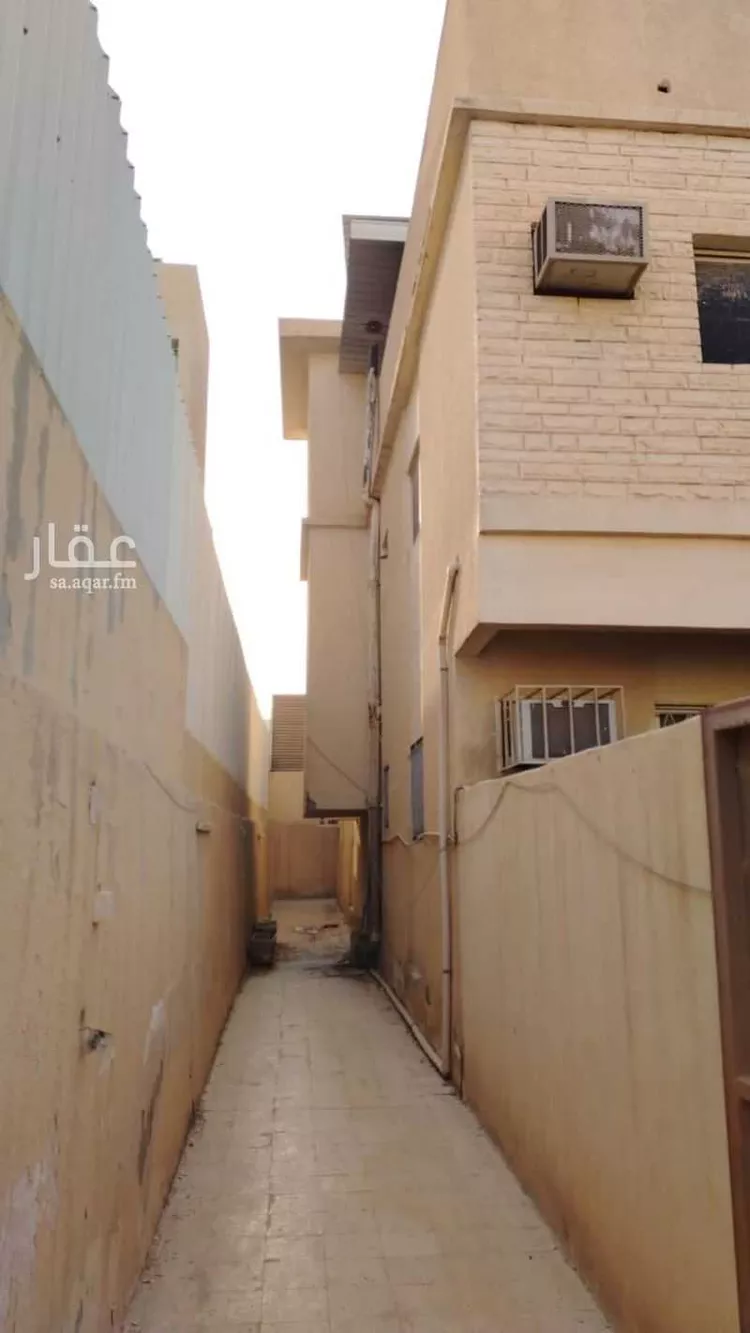 فيلا للبيع في شارع نجم الدين الأيوبي, حي الربوة, مدينة الرياض, منطقة الرياض صورة 2