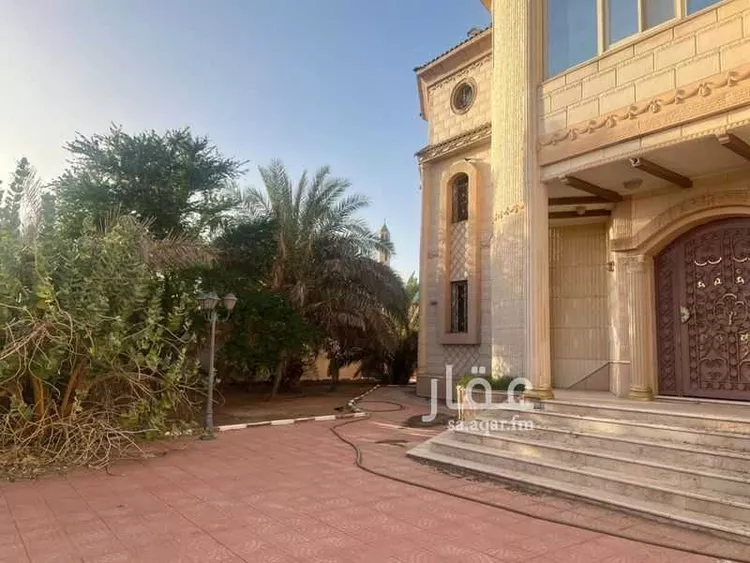 فيلا للبيع في شارع ربيعه بن رقيع التميمي, حي الدفاع, مدينة المدينة المنورة, منطقة المدينة المنورة صورة 2