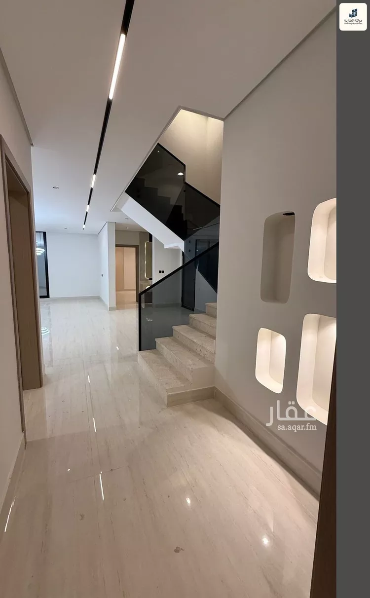 فيلا للبيع في شارع الاحوص بن مسعود, حي الشراع, مدينة الخبر, المنطقة الشرقية 8