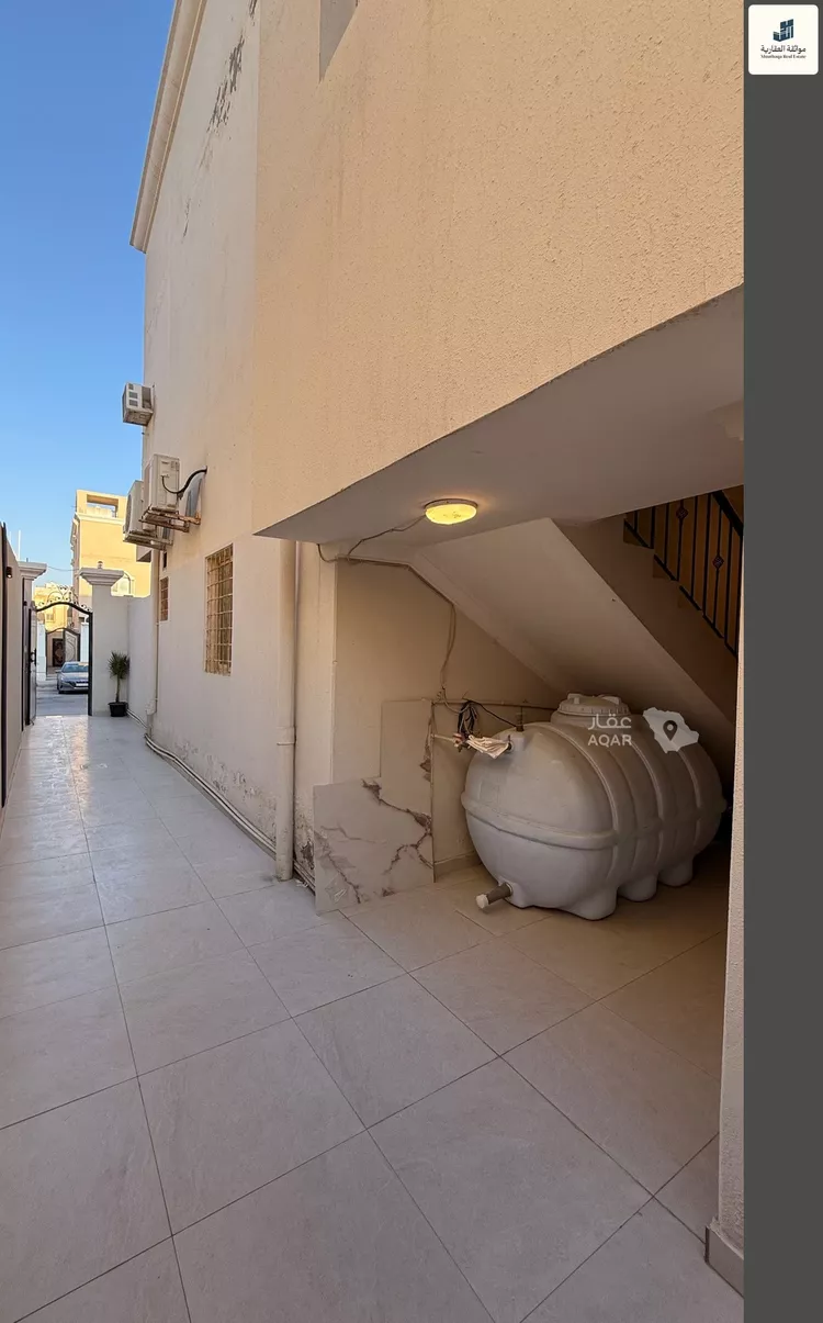 عمارة للبيع في شارع جنادة ابن جراد, حي الشراع, مدينة الخبر, المنطقة الشرقية 3
