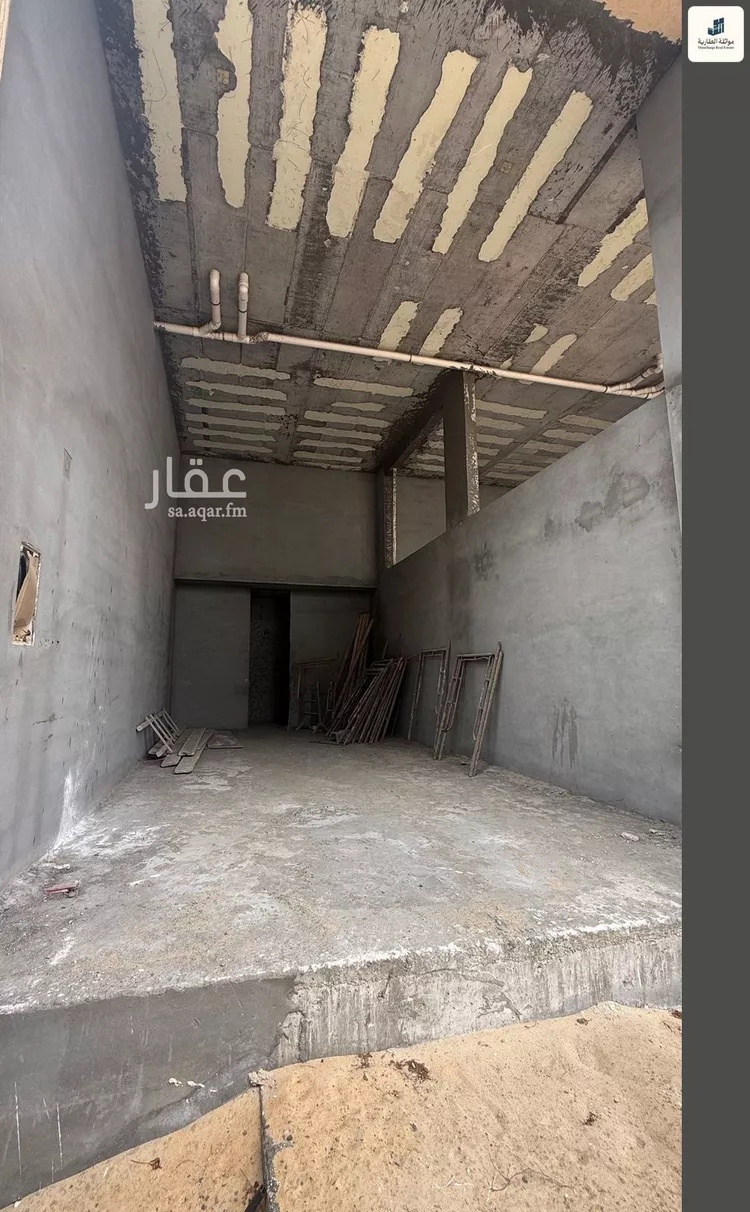 Shop for Rent in Al Khobar At Tahliyah صورة 2