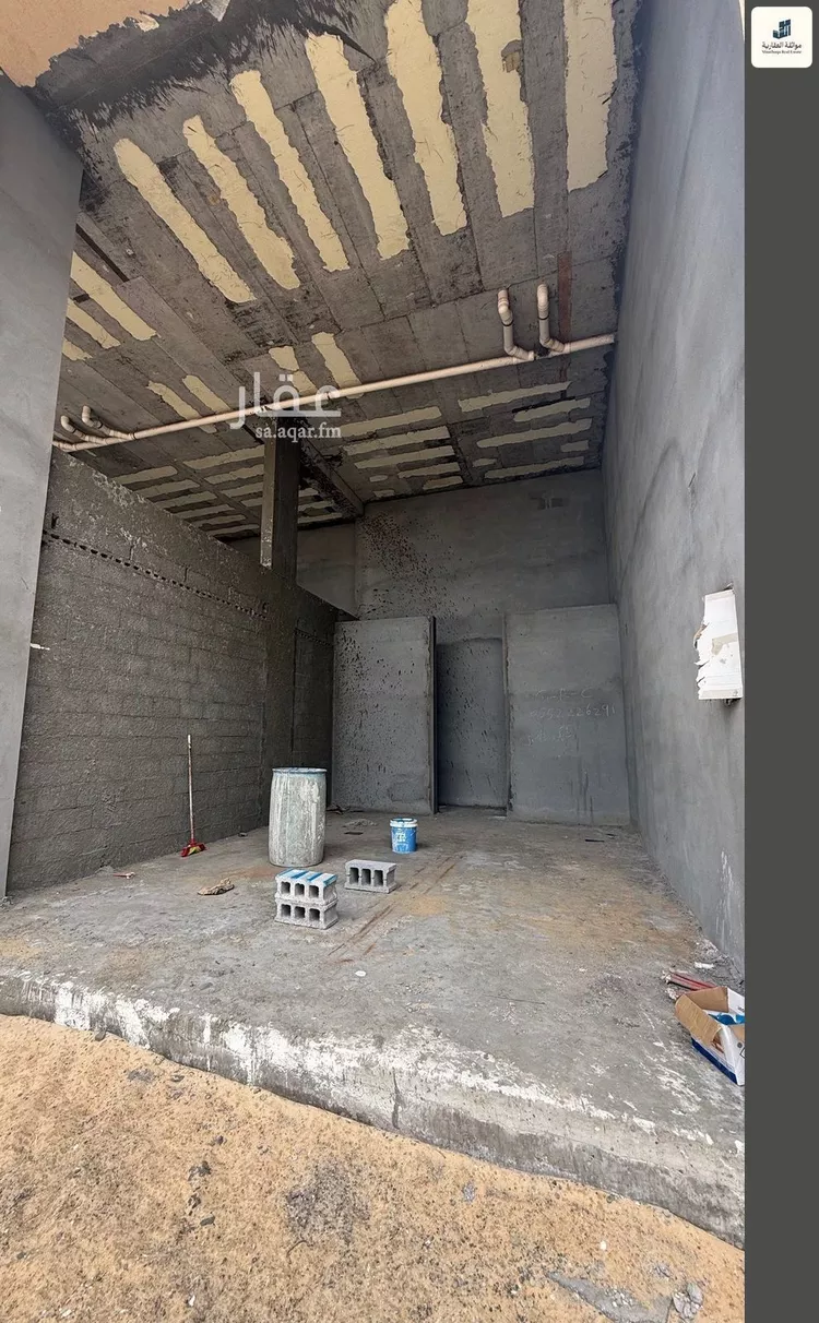 Shop for Rent in Al Khobar At Tahliyah صورة 4