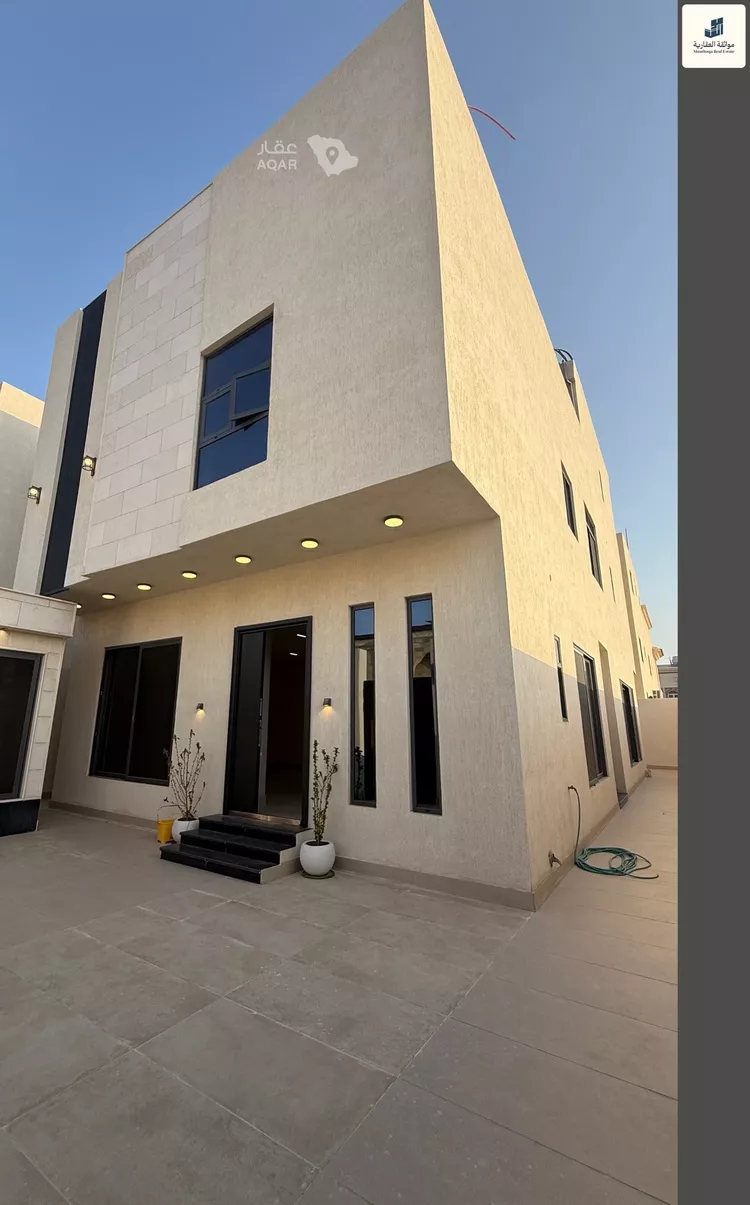 فيلا للبيع في شارع النابغه الشيباني, حي الصواري, مدينة الخبر, المنطقة الشرقية 3