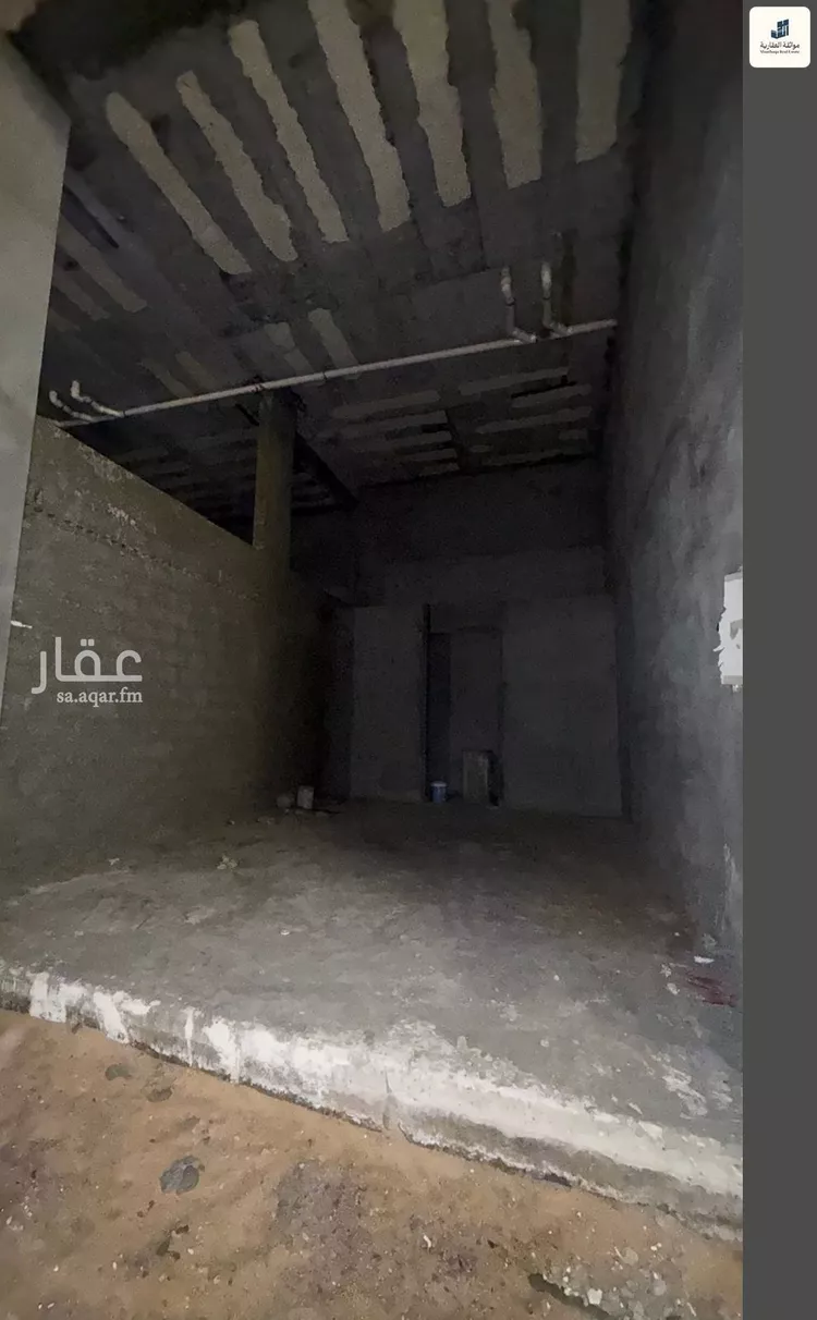 Shop for Rent in Al Khobar At Tahliyah صورة 3
