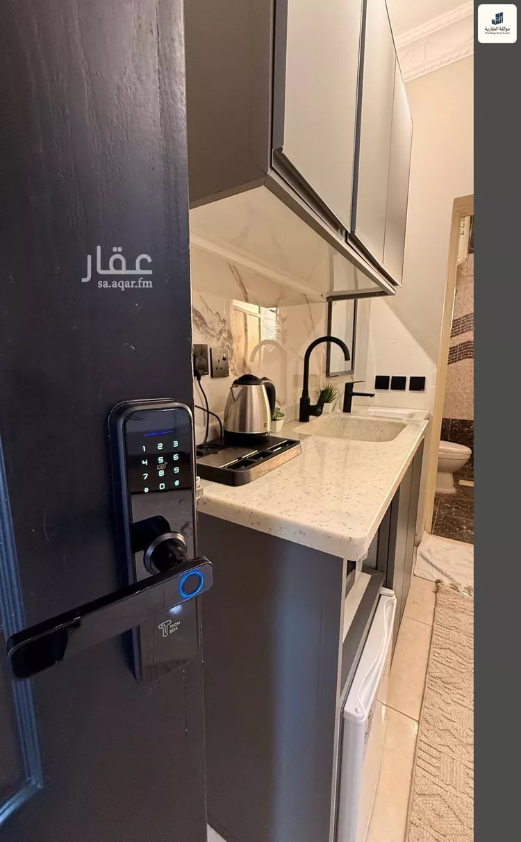 استوديو للإيجار في شارع جنادة ابن جراد, حي الشراع, مدينة الخبر, المنطقة الشرقية صورة 4