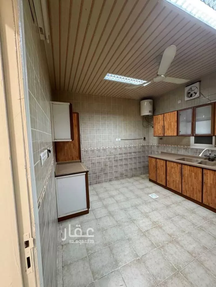 شقة للإيجار في شارع الساعه, حي ظهرة لبن, مدينة الرياض, منطقة الرياض 7