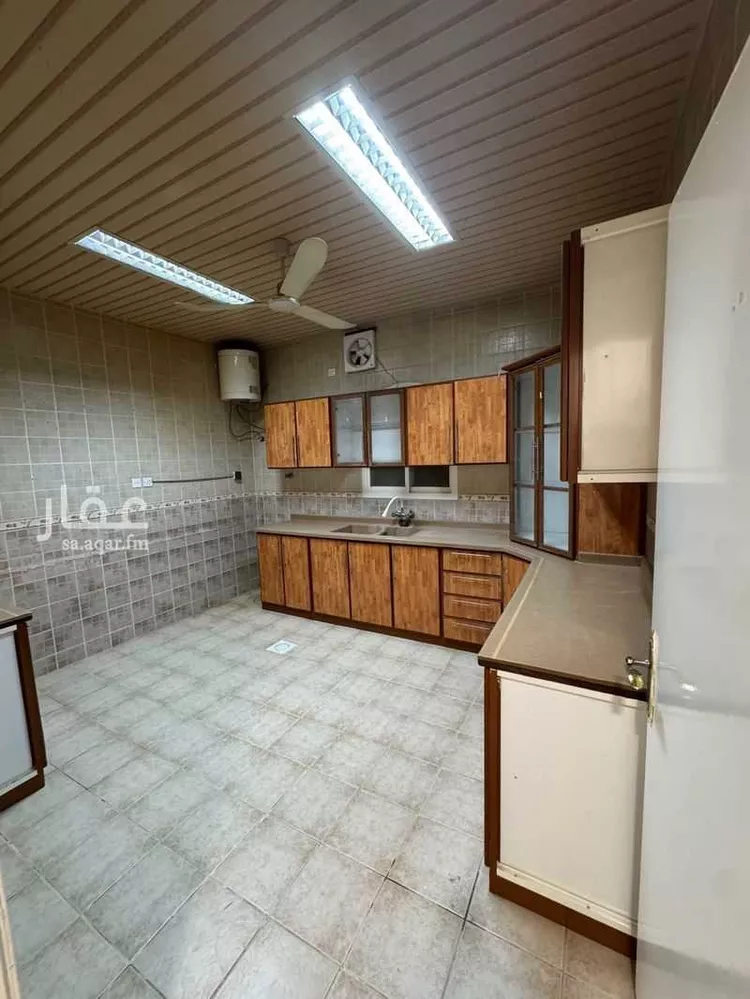شقة للإيجار في شارع الساعه, حي ظهرة لبن, مدينة الرياض, منطقة الرياض 6