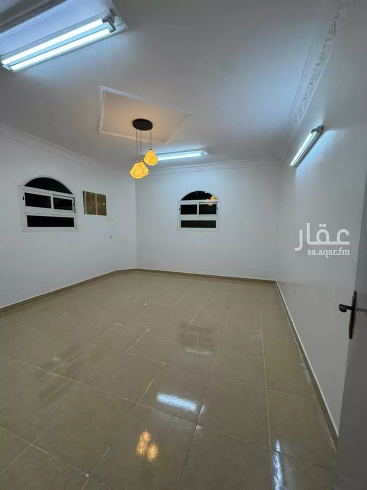 شقة للإيجار في شارع الساعه, حي ظهرة لبن, مدينة الرياض, منطقة الرياض